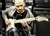 Корней демонстрирует гитару Fernandes Retrorocket Deluxe DG (Видео)