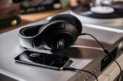 Охватывающие наушники Sennheiser HD 569