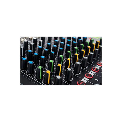 Микшер с процессором эффектов Mackie ProFX12v3