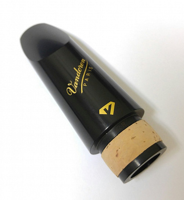 Мундштук для кларнета Vandoren Black Diamond BD4 (CM1004)