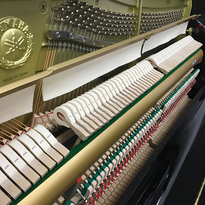 Акустическое пианино с банкеткой Yamaha U3 PWH