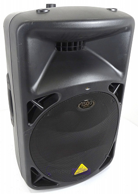 Активная акустическая система Behringer B615D